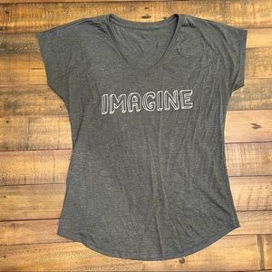 Fun IMAGINE graphic tee with artistic font!! (S/M)